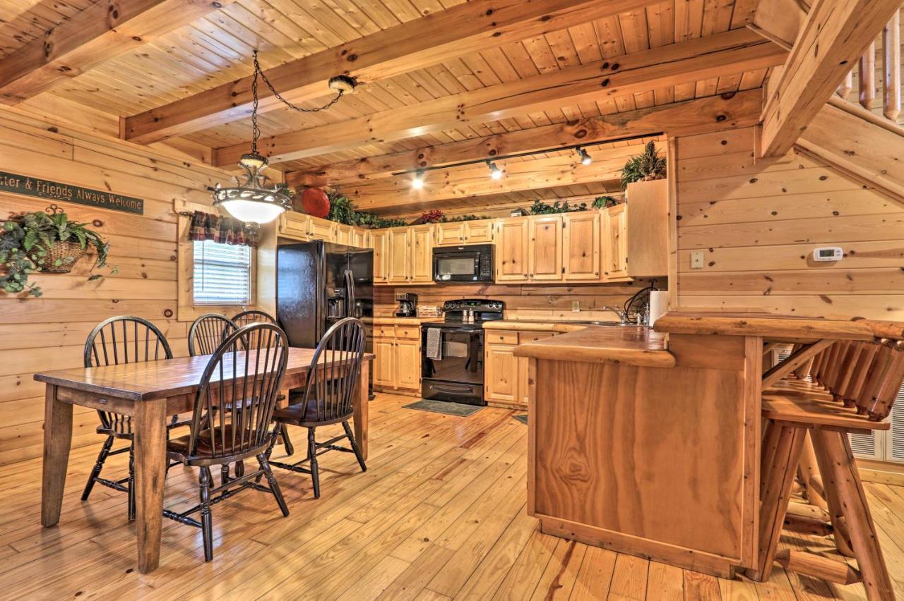 Pigeon Forge Cabin With Games, 1 Mi To Parkway! מראה חיצוני תמונה