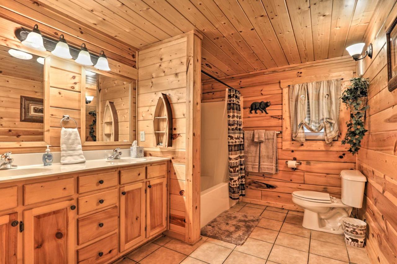 Pigeon Forge Cabin With Games, 1 Mi To Parkway! מראה חיצוני תמונה