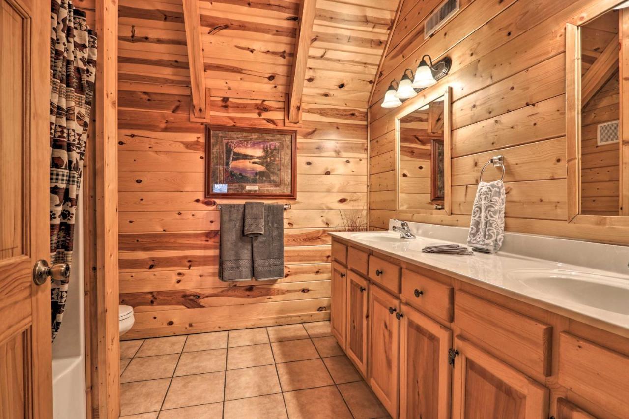 Pigeon Forge Cabin With Games, 1 Mi To Parkway! מראה חיצוני תמונה